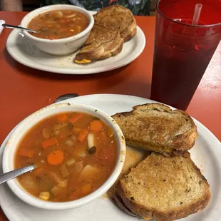 Grilled cheese on rye with veggie soup!!
