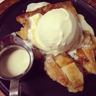 Hot Apple Pie & Ice Cream
