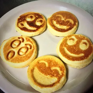 Smiley Pancakes (K)