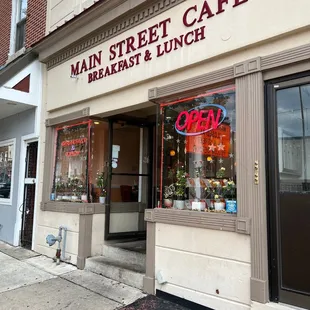 the entrance to the restaurant