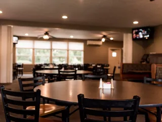 Twin Lakes Restaurant and Golf Course