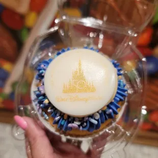 50th Anniversary cupcake