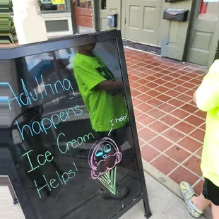 a sign for ice cream