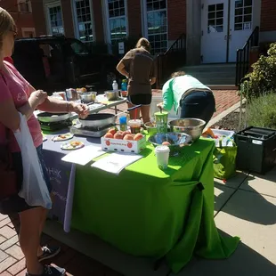 She's making free pancake samples!!