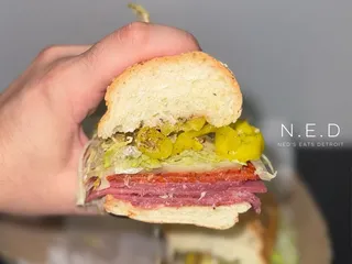 RJ's CORNED BEEF Deli