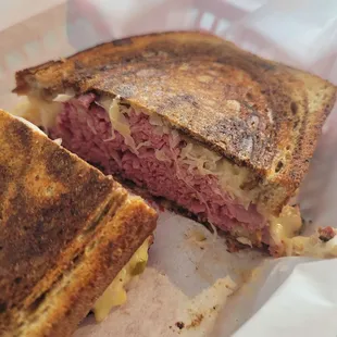 Absolutely a hidden gem. Fresh cut meat and cheese. Tasted bread. The best rueban I have had anywhere. Parking is tight but worth it.