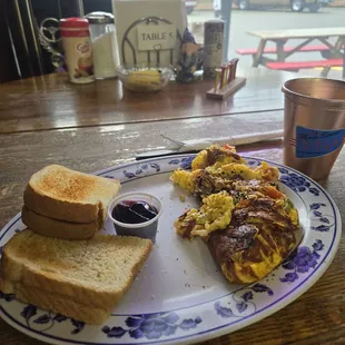 Western omelet with sourdough and elderberry