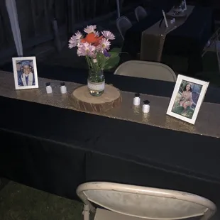 The tablecloth and runner were exactly what I had envision.