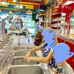 Even allowed a quick photo op for kids....!!!!