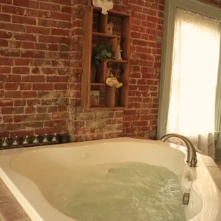 Col. Park&apos;s Suite | Private Hot Tub for Two | Main Street Inn Bed &amp; Breakfast