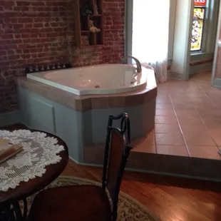 Col Park&apos;s Suite
