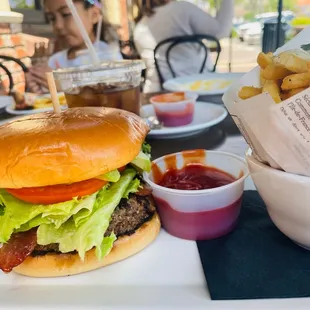 This is the Kobe burger ! And it was bomb ! And the fries are so good !! Love it !!