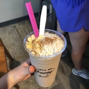 coconut almond bar smoothie