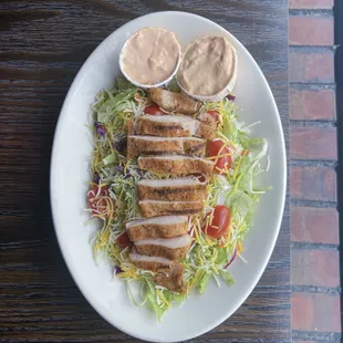 Grilled Chicken Garden Salad