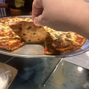 Well cooked crust, crispy and tasty.