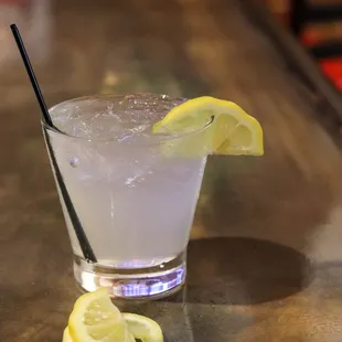 Housemade craft cocktails to order