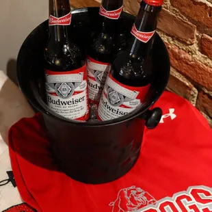 A frosty mug of beer goes with every sports game in Romeo, Michigan!