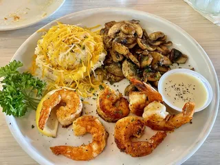 La Costa Seafood Grill