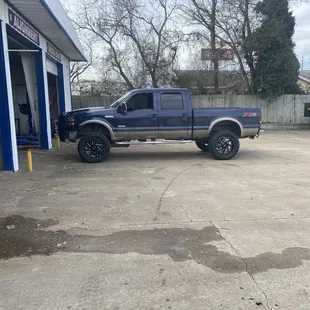 07 f250 with 4.5 lift