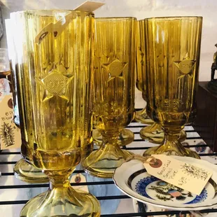 Just lovely yellow glasses!