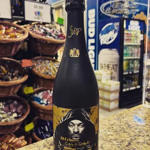 19 Crimes Cali Gold Champagne