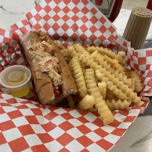 Lobster sandwich meal