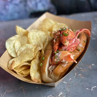 Lobster roll (butter)