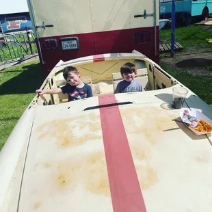 Eating lunch "curbside"