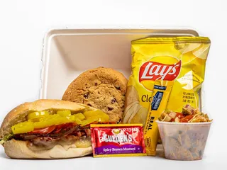 Center Hub Deli & Catering