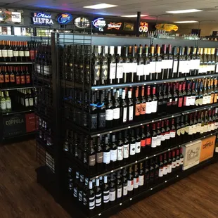 Rows and rows of vinos