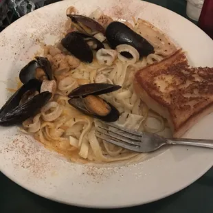 KL Pasta with seafood!