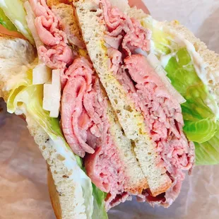 Roast beef on rye