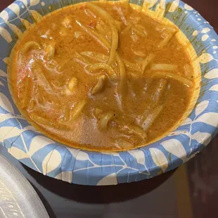 Spicy red curry with barely any chicken