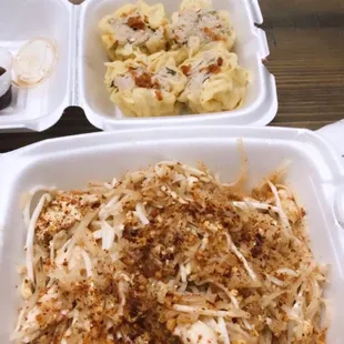 Chicken Pad Thai - Hot &amp; Pork Dumplings