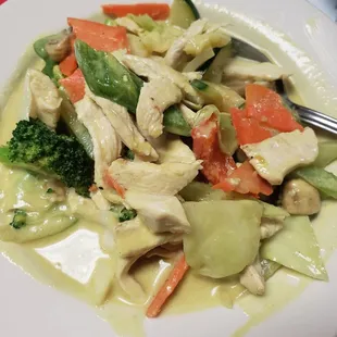 Yellow curry - loaded with veggies