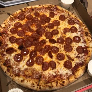 XL pizza &amp; ranch