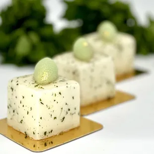 Mojito - Lime mousse,Organic fresh mint &amp; lime crémeux touch of white rum, Fresh mint madeleine biscuit,, Mind glacage, Lime Confit !