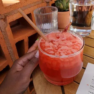 drink, nachos