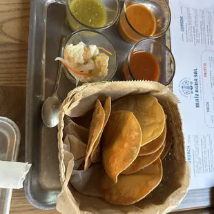 Chips and salsa !