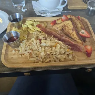 French Toast w/ bacon