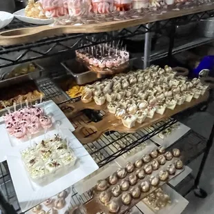 That&apos;s the cakes for the people