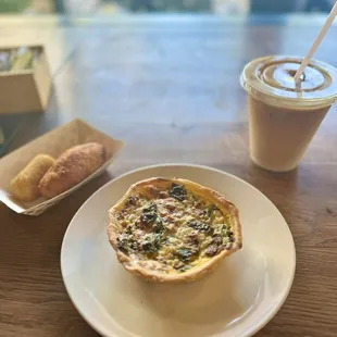 Croquetas, Quiche + Caffè latte