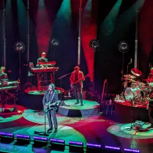 Todd Rundgren at 76 still doin it to it