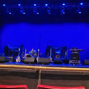 Waiting on The English Beat and Adam Ant