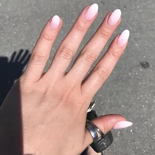 French ombré almond shape