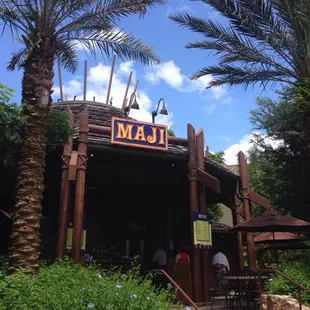 Great snacks, sandwiches and drinks! Pool Bar