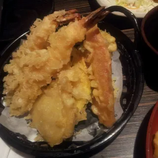 114. Shrimp and Vegetable Tempura