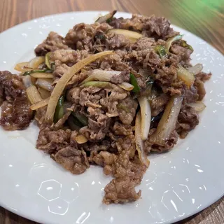 Stir-Fried Prime Beef With Green Onion