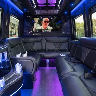 2019 sprinter limousine 14 passengers ready for wine tour