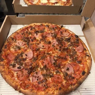 MeatSiah pizza